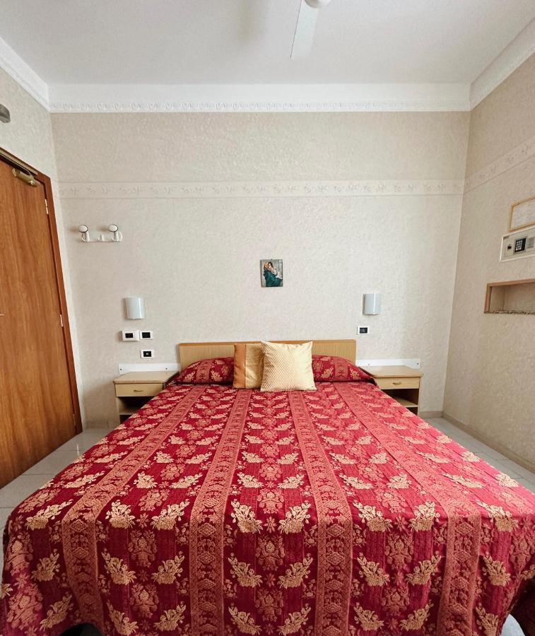 Hotel Bel Sogno Rimini Luaran gambar