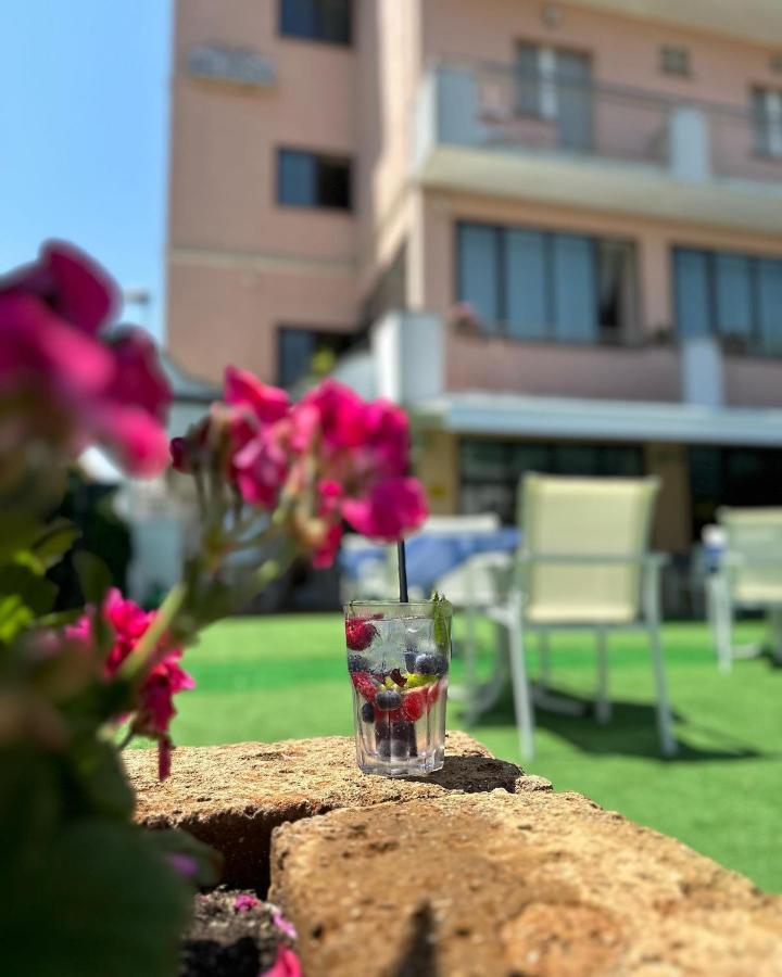 Hotel Bel Sogno Rimini Luaran gambar