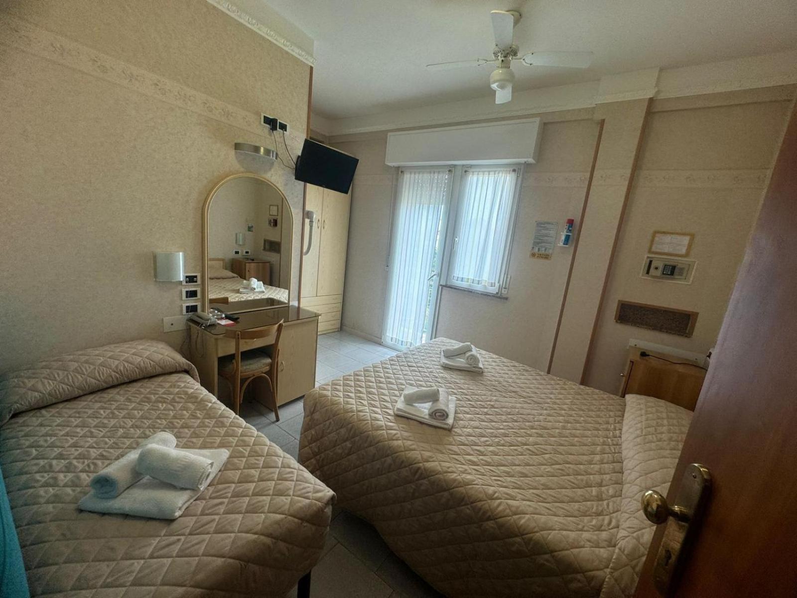 Hotel Bel Sogno Rimini Luaran gambar